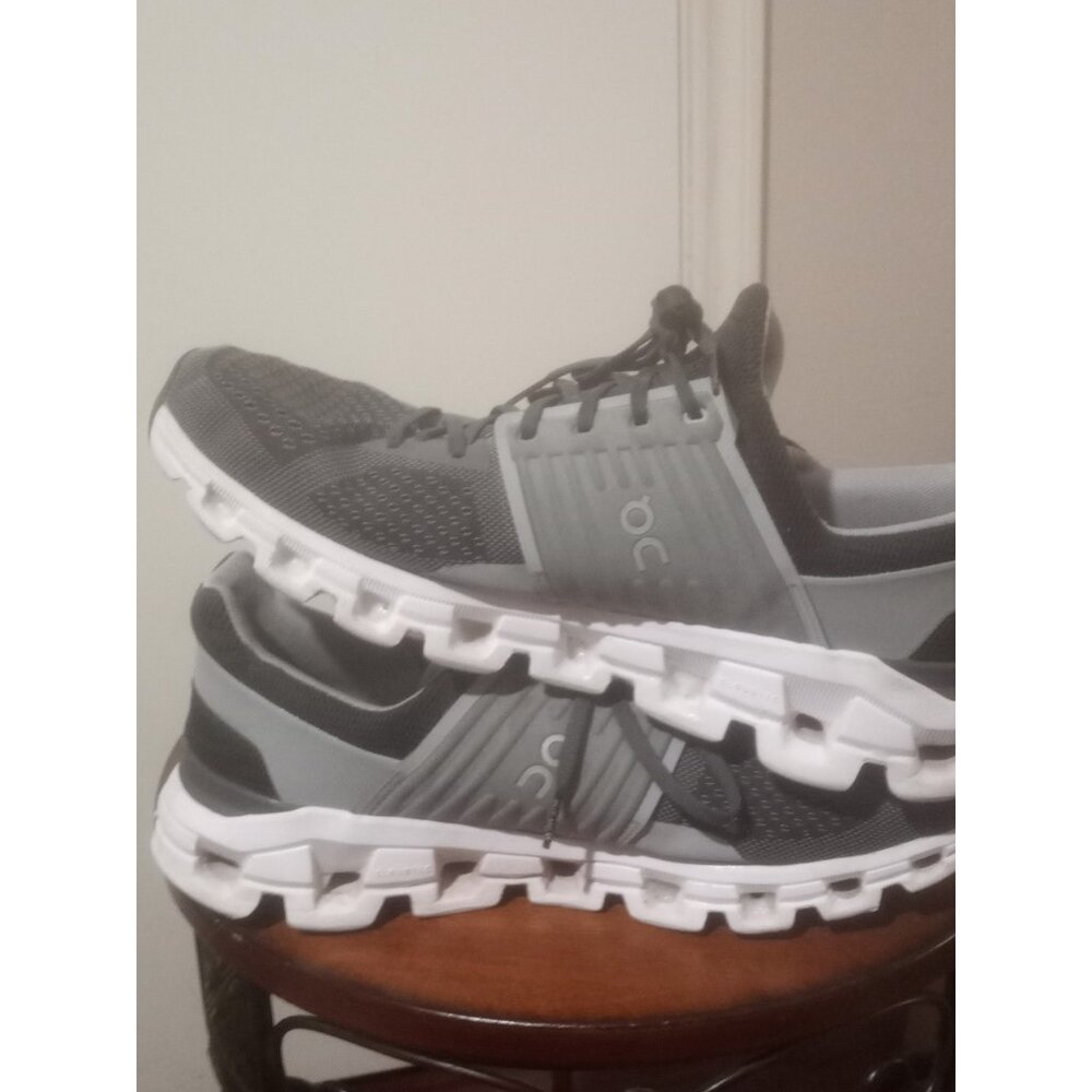 On Running On Cloud Men's Cloudswift Helion Runni… - image 11